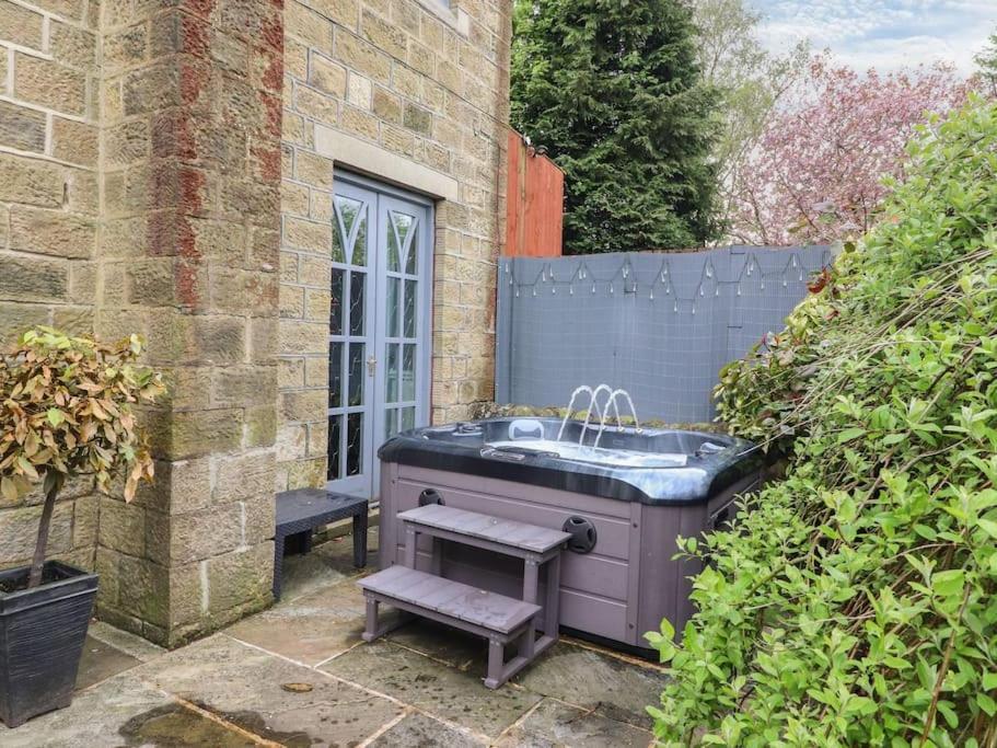 Villa The Vestry - Chapel Retreat With Hot Tub Haworth Exterior foto